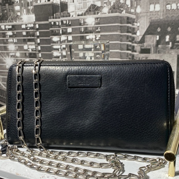 Gucci Authentic Rare Zippy Black Leather Charm Wallet - Picture 1 of 16